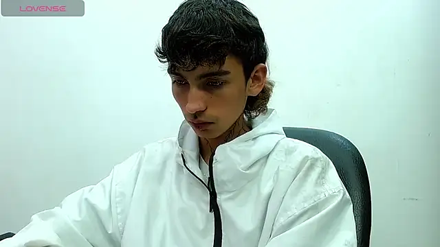 Snapshot of ttimy_x_boy chatting on 11.16.25 ttimy x boy online show from 11.16.25