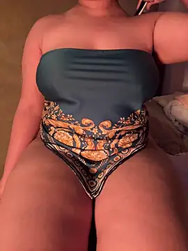 GLamouur online show from 03.15.25