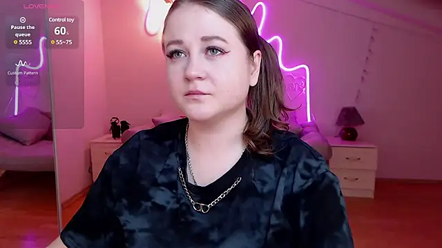 LizzyShine online show from 03.10.25