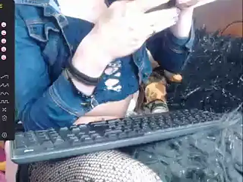 lorenitha 20 online show from 01.31.25