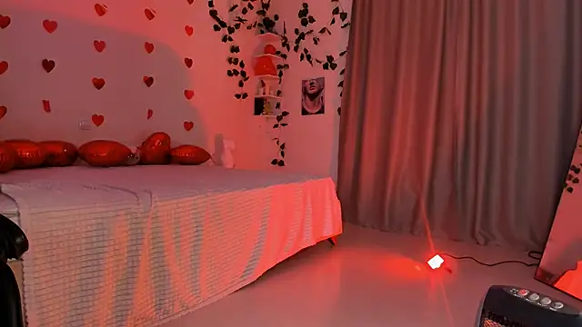 Emily relish online show from 02.19.25