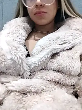 fofinhaa12 online show from 10.07.25