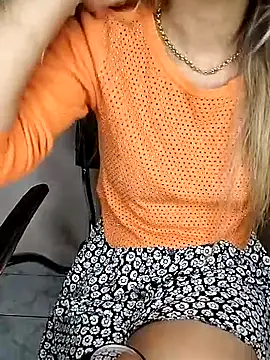 fofinhaa12 online show from 04.04.26