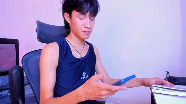 Johhan  Lee online show from 02.12.25