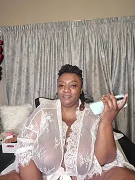 ThickianaRider online show from 11.22.25