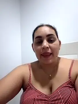 MirandaSoto online show from 02.06.25