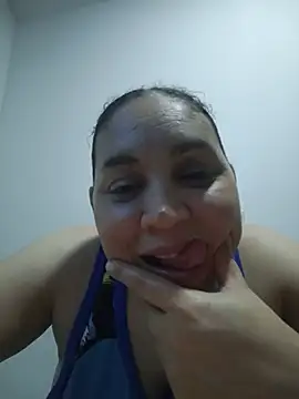 Snapshot of MirandaSoto chatting on 07.13.26 MirandaSoto online show from 07.13.26