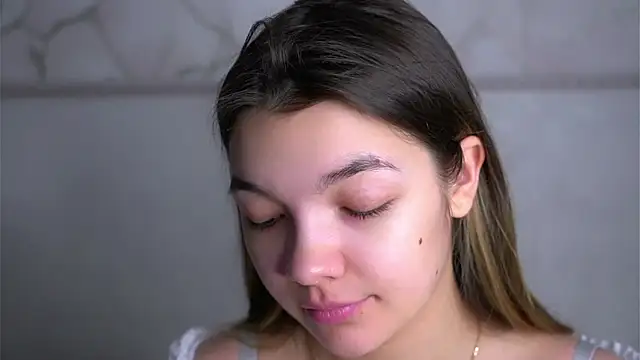 VeronaAppleberry online show from 02.16.26