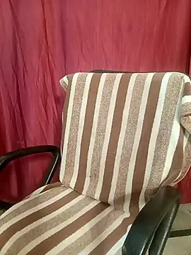 Snapshot of Stripy_Doll chatting on 11.04.25 Stripy Doll online show from 11.04.25