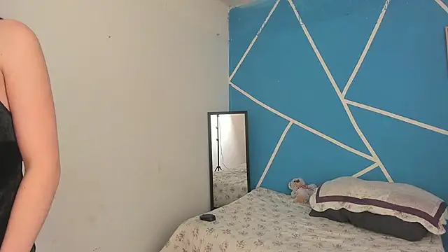 Snapshot of britny_clouds chatting on 01.20.25 britny clouds online show from 01.20.25