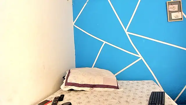 Snapshot of britny_clouds chatting on 02.06.25 britny clouds online show from 02.06.25