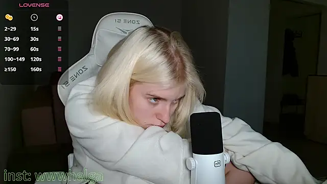 LizaKisses online show from 10.09.25