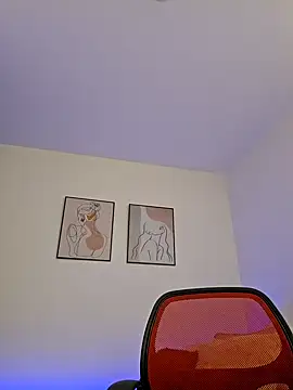 VictoriaEvaans  online show from 02.19.25