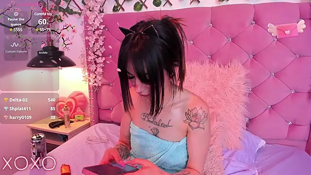 Snapshot of lauren_evans96 chatting on 01.11.25 lauren evans96 online show from 01.11.25