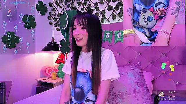 Snapshot of lauren_evans96 chatting on 03.15.25 lauren evans96 online show from 03.15.25