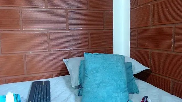 Snapshot of Priyalakshmi_ chatting on 01.29.25 Priyalakshmi online show from 01.29.25