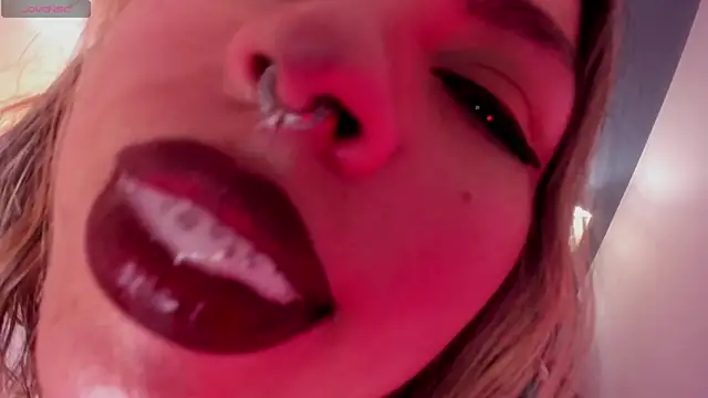 Snapshot of delilah_fix chatting on 11.19.25 delilah fix online show from 11.19.25