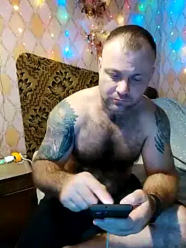 Snapshot of Crek666 chatting on 01.01.25 Crek666 online show from 01.01.25