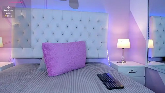 Snapshot of Nicol_Betancur chatting on 12.03.25 Nicol Betancur online show from 12.03.25