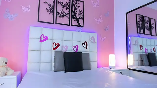 Snapshot of RenataJhonson_ chatting on 02.28.25 RenataJhonson online show from 02.28.25