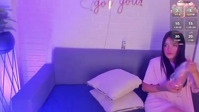 karina gomez 18 online show from 09.11.25