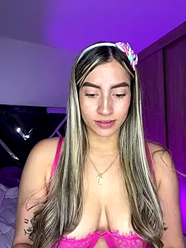 Issabela G1 online show from 12.02.24