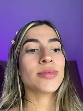 Issabela G1 online show from 12.06.24