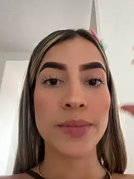 Issabela G1 online show from 12.07.24