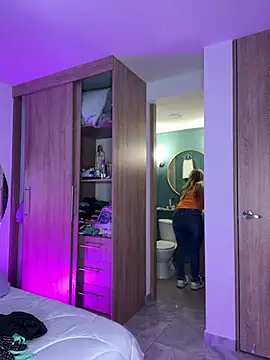 Issabela G1 online show from 12.10.24