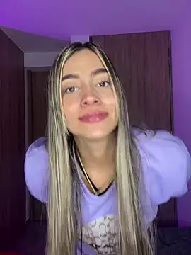 Issabela G1 online show from 12.15.24