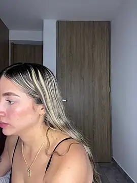 Issabela G1 online show from 01.02.25