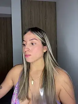 Issabela G1 online show from 01.23.25