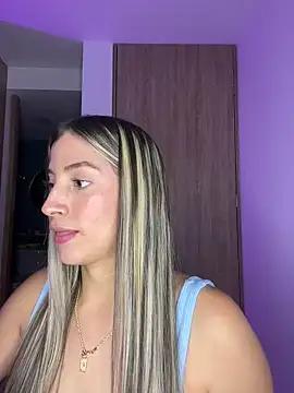 Issabela G1 online show from 02.01.25