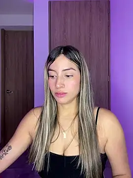 Issabela G1 online show from 02.06.25