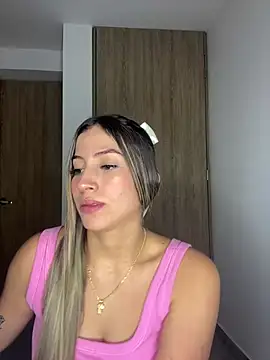 Issabela G1 online show from 02.16.25