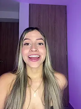 Issabela G1 online show from 02.19.25