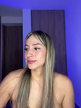 Issabela G1 online show from 02.27.25