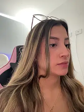 Issabela G1 online show from 02.24.26