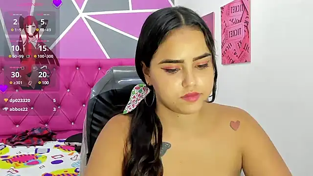 Snapshot of Helen_russo chatting on 03.19.25 Helen russo online show from 03.19.25