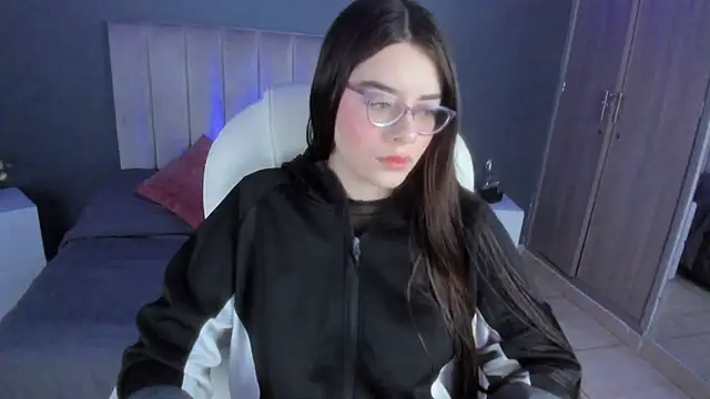 Snapshot of Charlotte_Olsen_ chatting on 02.06.25 Charlotte Olsen online show from 02.06.25