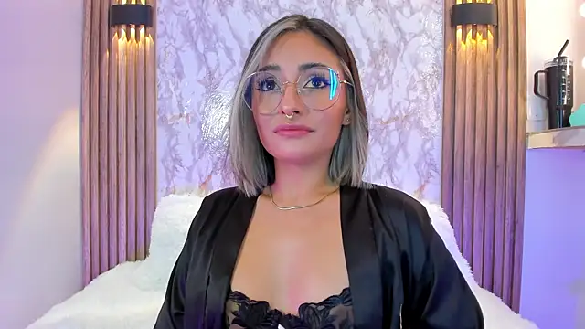 Nanda Vixen online show from 02.22.25