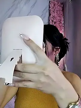 Nanda Vixen online show from 09.24.25