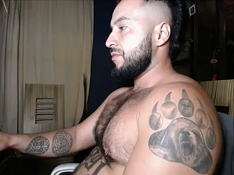 Snapshot of kink_8 chatting on 07.25.26 kink 8 online show from 07.25.26
