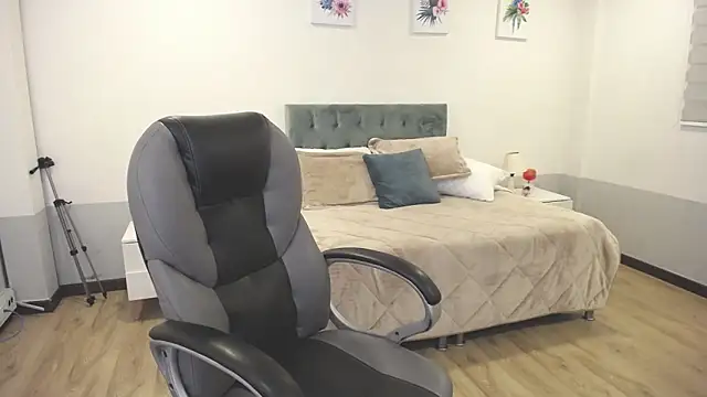 Snapshot of Nami_sunny chatting on 01.21.25 Nami sunny online show from 01.21.25