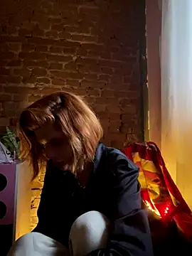 spacegirlll online show from 01.05.26