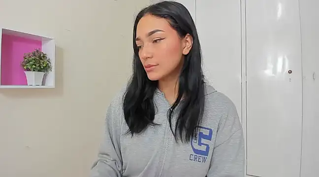 Snapshot of ASIAM_BRUNET chatting on 02.25.25 ASIAM BRUNET online show from 02.25.25