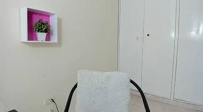 Snapshot of ASIAM_BRUNET chatting on 03.05.25 ASIAM BRUNET online show from 03.05.25