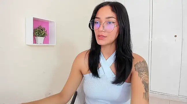 Snapshot of ASIAM_BRUNET chatting on 03.20.25 ASIAM BRUNET online show from 03.20.25