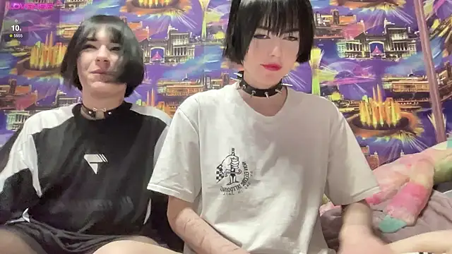 Snapshot of SIBBLlnGraypac chatting on 02.05.25 SIBBLlnGraypac online show from 02.05.25