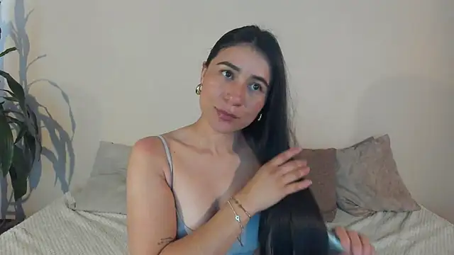 ChloeTurner  online show from 02.02.25